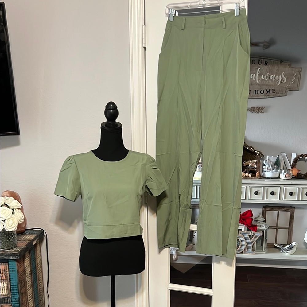 Green Women's Pants & Jumpsuit Set